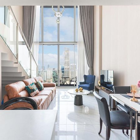 Appartamento The Echelon Sukhumvit 11 By Lefoyer Bangkok Esterno foto