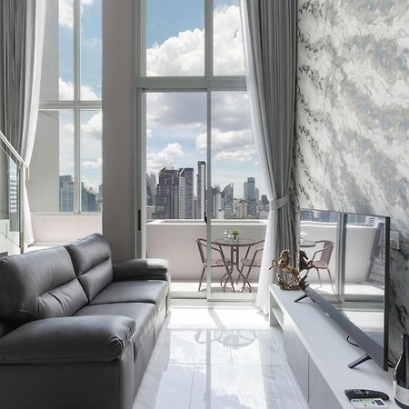 Appartamento The Echelon Sukhumvit 11 By Lefoyer Bangkok Esterno foto