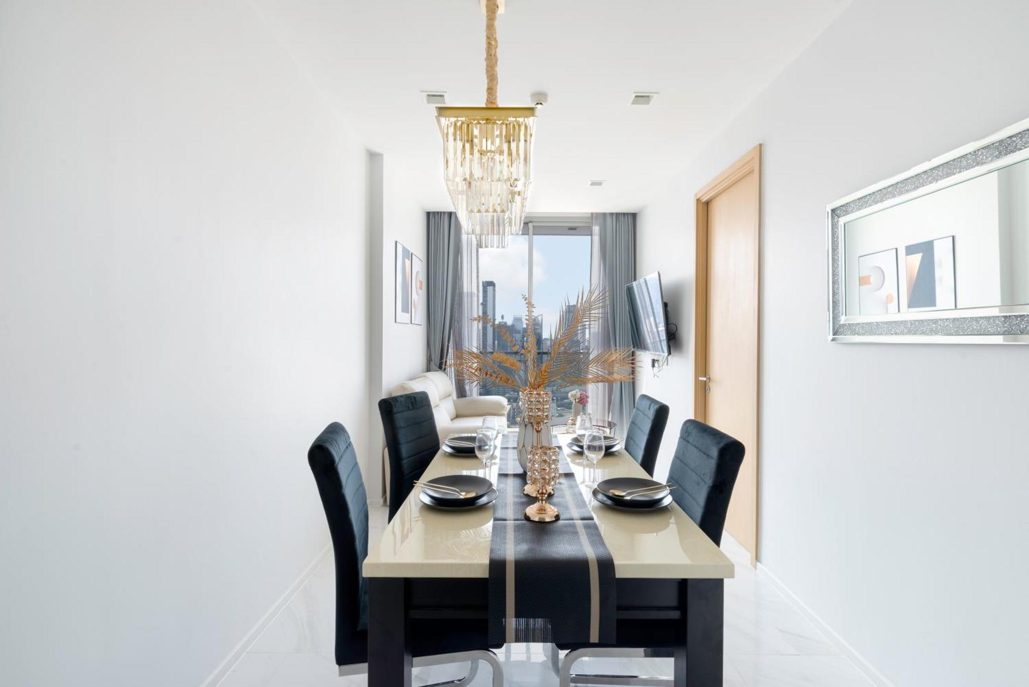 Appartamento The Echelon Sukhumvit 11 By Lefoyer Bangkok Esterno foto