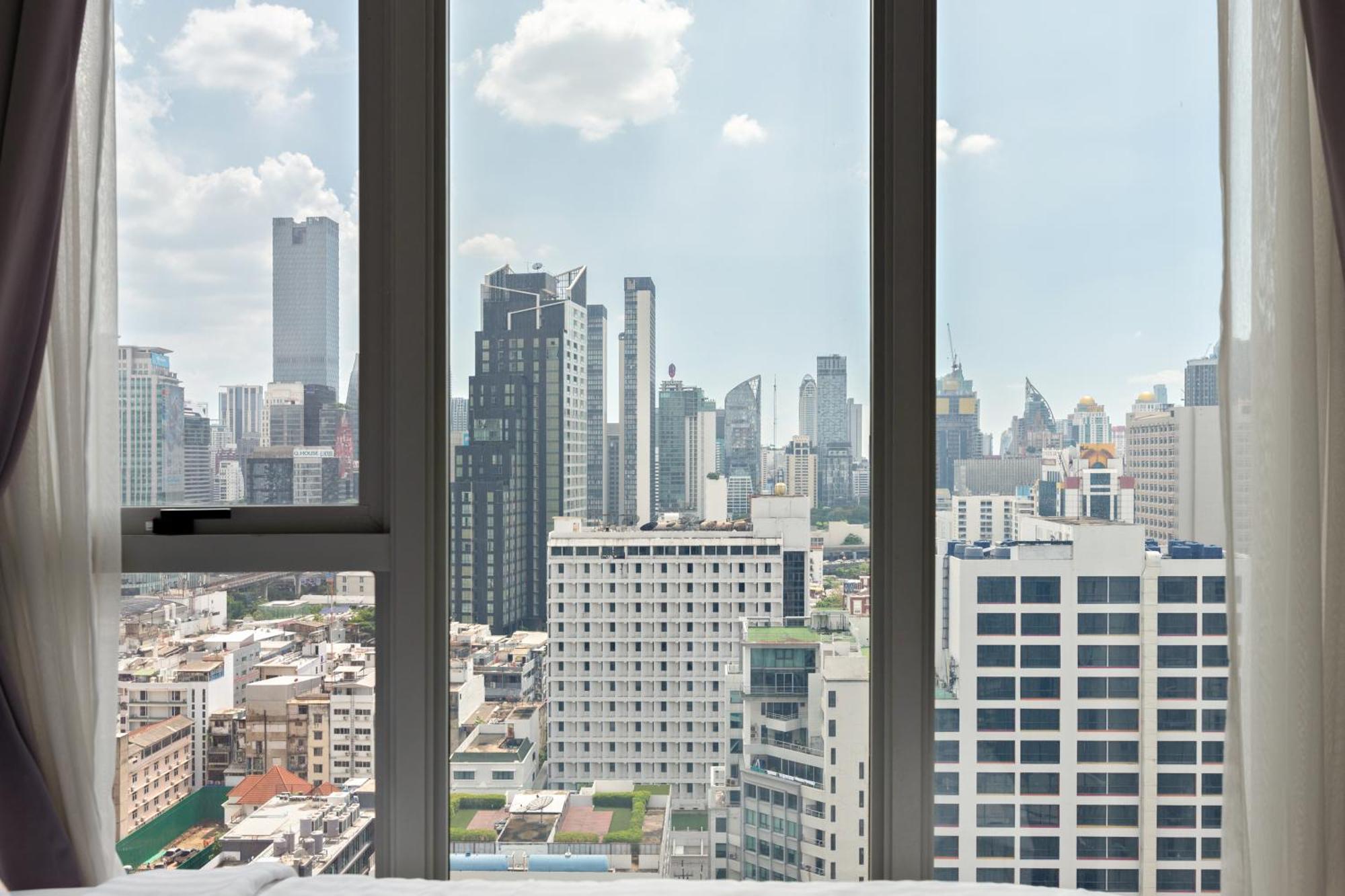 Appartamento The Echelon Sukhumvit 11 By Lefoyer Bangkok Esterno foto