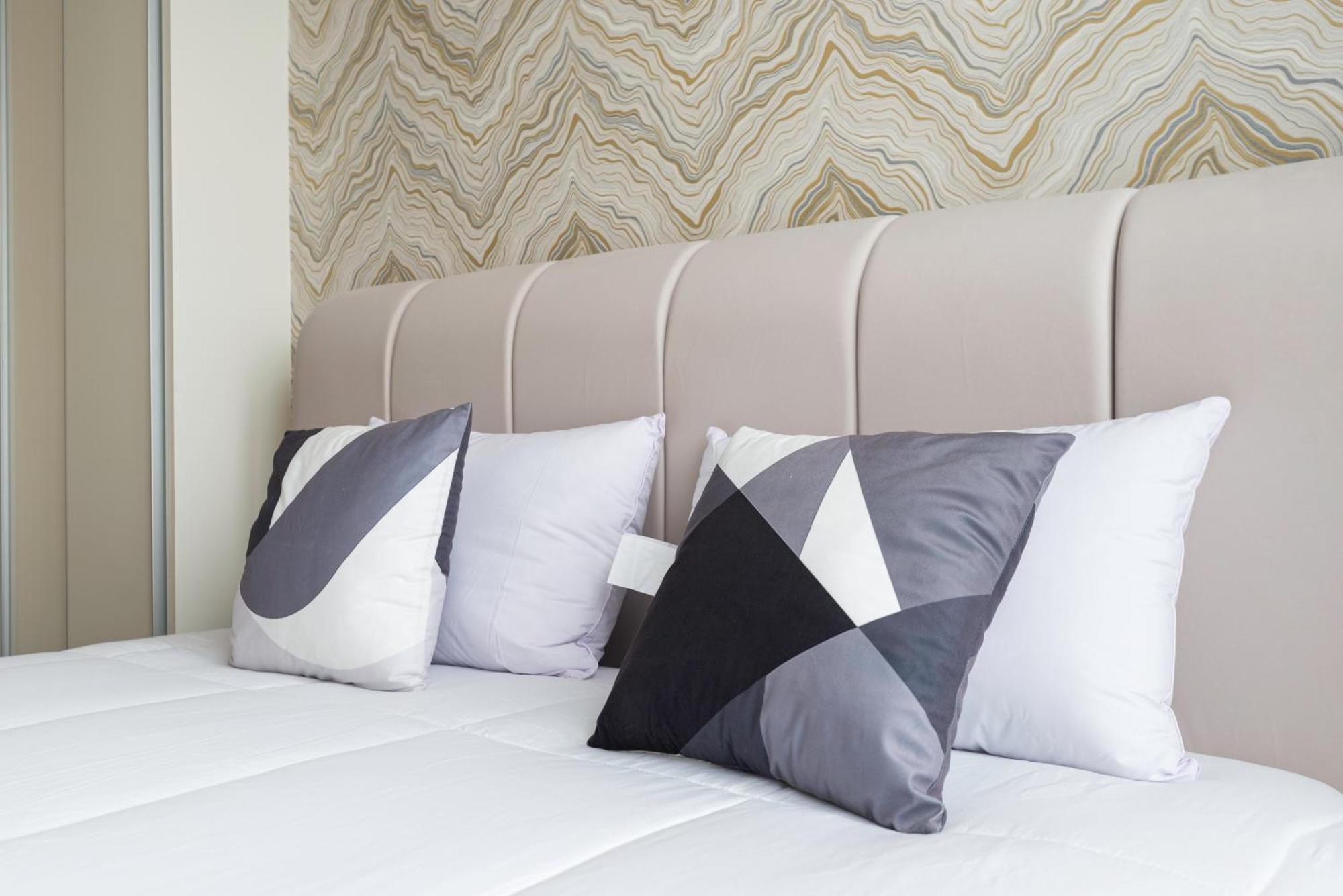 Appartamento The Echelon Sukhumvit 11 By Lefoyer Bangkok Esterno foto