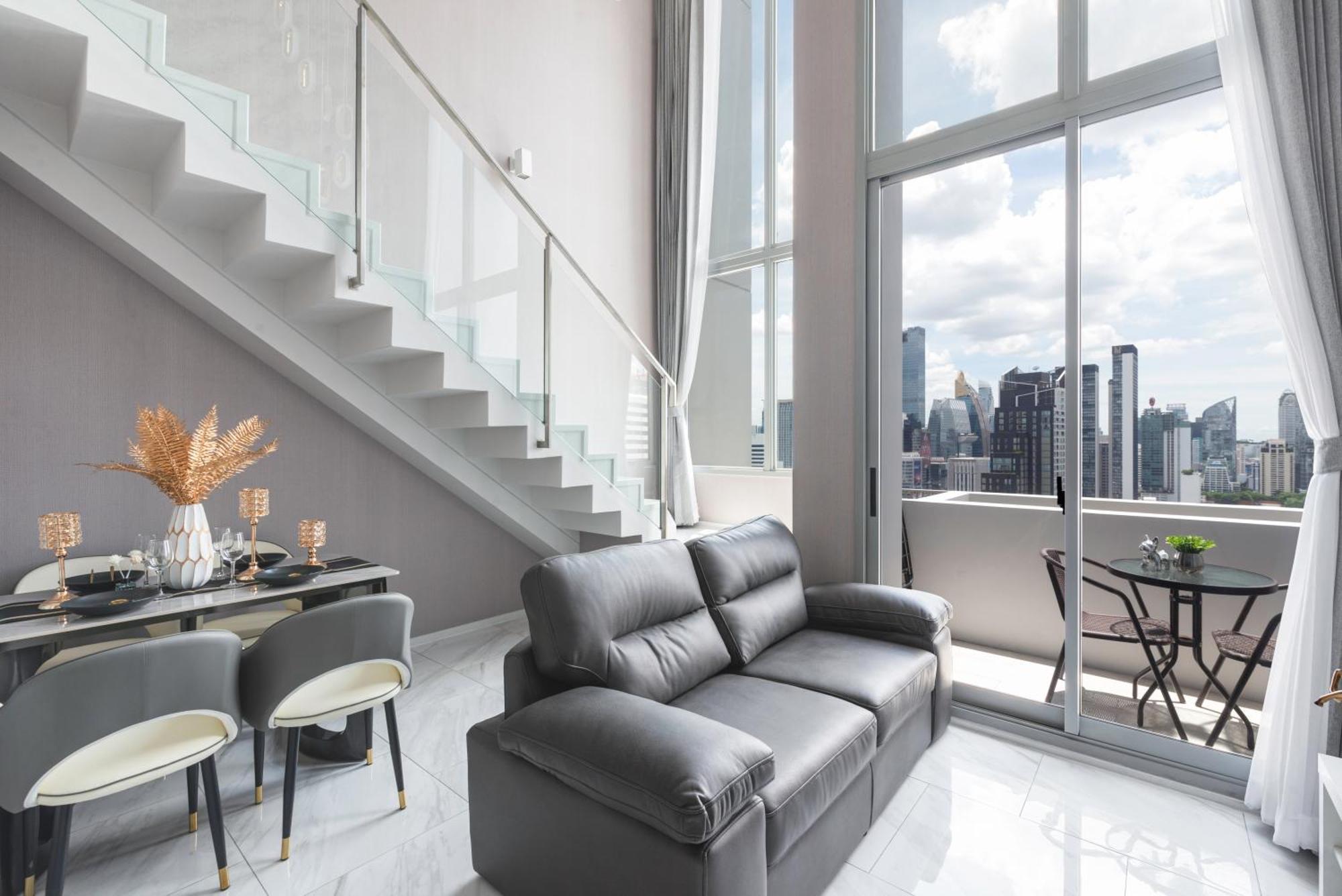 Appartamento The Echelon Sukhumvit 11 By Lefoyer Bangkok Esterno foto